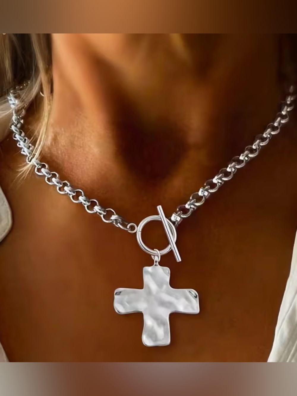 🩶 Hammered Stunning Silver Cross Toggle Necklace - Women's Fashion Jewelry 🩶